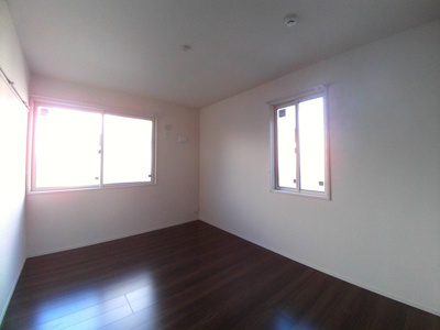 【洋室】 | ラヴィクレール