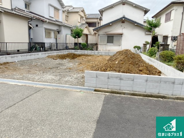 加古川市平岡町二俣　新築一戸建ての外観|周辺は落ち着いた街並みの住宅地！子育てがしやすい住環境です！まだ未完成ですが、現地でしかわからない事もございます。是非一度ご覧ください。