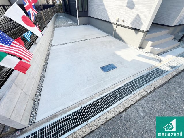 加古川市平岡町二俣　新築一戸建ての駐車場|駐車スペース！散水栓があるので、こまめに愛車を洗えます！