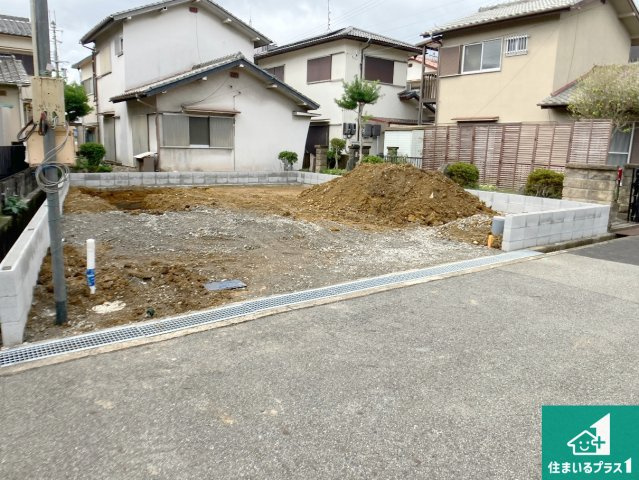 加古川市平岡町二俣　新築一戸建ての外観|周辺は落ち着いた街並みの住宅地！子育てがしやすい住環境です！まだ未完成ですが、現地でしかわからない事もございます。是非一度ご覧ください。
