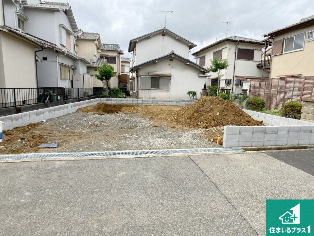 加古川市平岡町二俣　新築一戸建ての外観|周辺は落ち着いた街並みの住宅地！子育てがしやすい住環境です！まだ未完成ですが、現地でしかわからない事もございます。是非一度ご覧ください。
