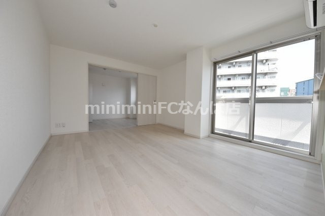 九条ソリティアの居間・リビング