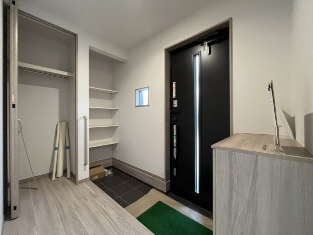 【玄関】 | 滑川町月の輪第２期　ワイウッドコート　新築戸建　全7棟　5号棟