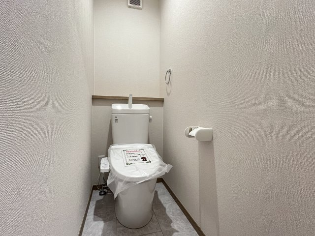 【トイレ】 | 滑川町月の輪第２期　ワイウッドコート　新築戸建　全7棟　5号棟