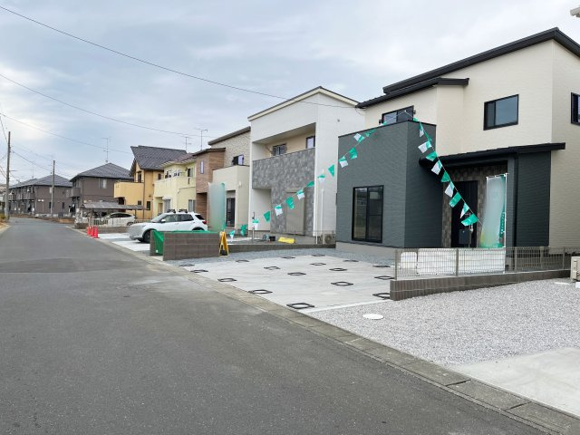 【前面道路含む現地写真】 | 滑川町月の輪第２期　ワイウッドコート　新築戸建　全7棟　5号棟