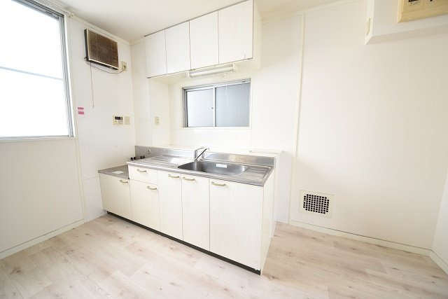 呉日興マンションのキッチン