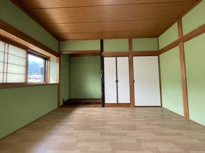 【洋室】 | 見世１丁目 | クローゼットのあるお部屋！荷物を収納することでお部屋をスマートに見せることができます。