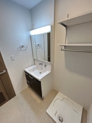 【洗面所】 | ライズ | スペースが確保できる洗面所です