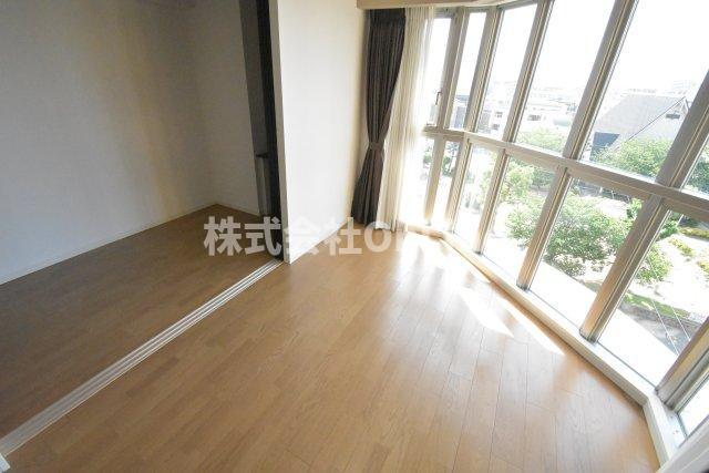 プレミアム菱屋西の内装