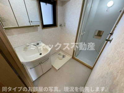 【内装】 | サングリーン藤沢II | 同タイプのお部屋の写真。現況を優先します。
