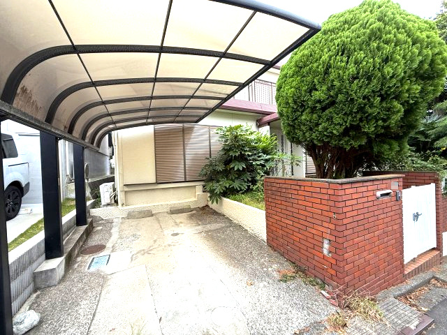 閑静な住宅街　整形地の外観