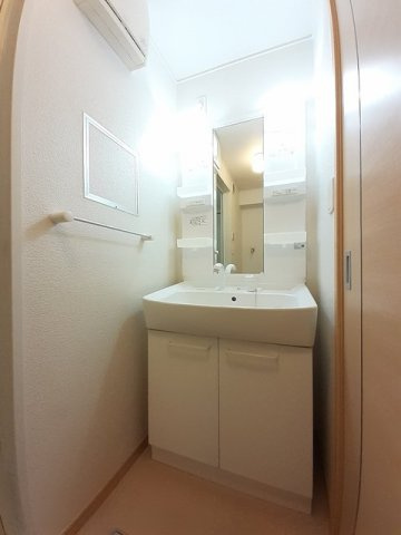 ボア・ソルテ　Ｃの洗面所|広い洗面スペース