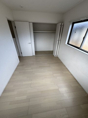 【洋室】 | 星久喜町戸建