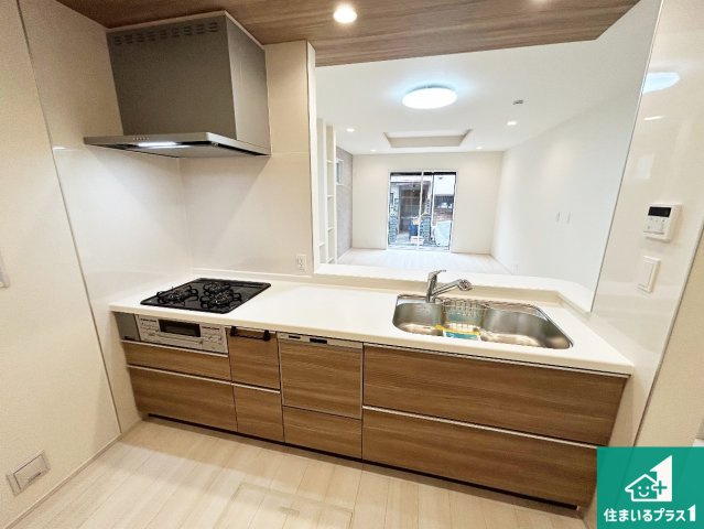 藤井寺市小山　新築一戸建ての前面道路含む現地写真|周辺は落ち着いた街並みの住宅地！子育てがしやすい住環境です！まだ未完成ですが、現地でしかわからない事もございます。是非一度ご覧ください。