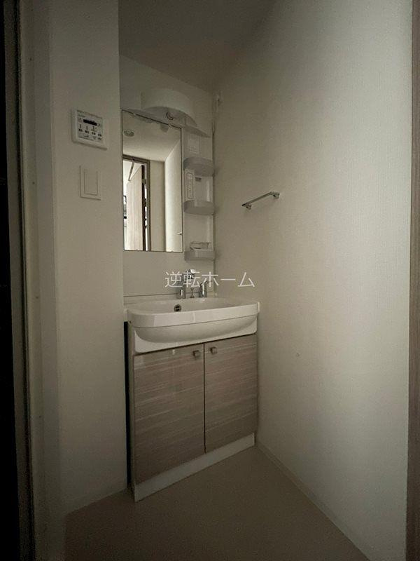 エスリード栄イーストスクエア　名古屋市賃貸　仲介手数料無料の洗面所