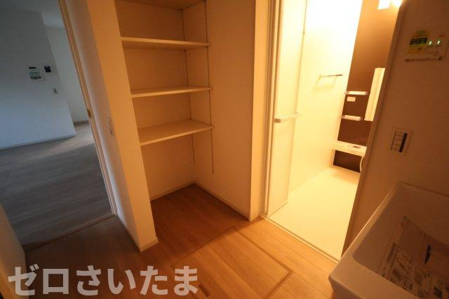 《仲介手数料無料》西区大字内野本郷929-16(全1戸)新築一戸建てリガーレのランドリースペース|撮影日 2025年12月1日 16:00 晴れ
