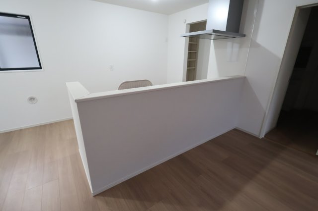 《仲介手数料無料》西区大字内野本郷929-16(全1戸)新築一戸建てリガーレのキッチン|撮影日 2025年12月1日 16:00 晴れ