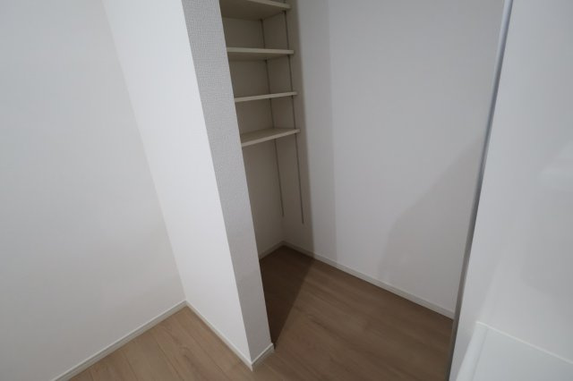 《仲介手数料無料》西区大字内野本郷929-16(全1戸)新築一戸建てリガーレの収納|撮影日 2025年12月1日 16:00 晴れ