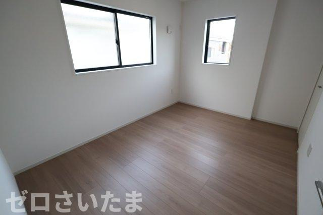 《仲介手数料無料》西区大字内野本郷929-16(全1戸)新築一戸建てリガーレの洋室|撮影日 2025年12月1日 16:00 晴れ