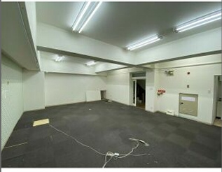 西井ビルの内装