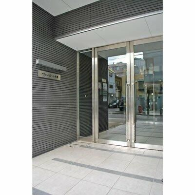 アヴァンセクール町屋のエントランス