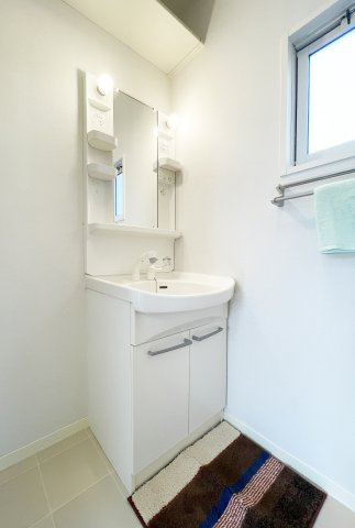 シャーメゾンマルシェ　D棟の洗面所