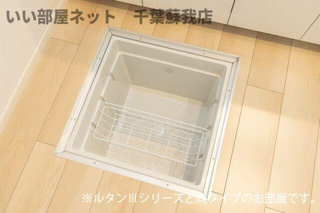 アヴァンセⅢの収納|便利な収納スペースです