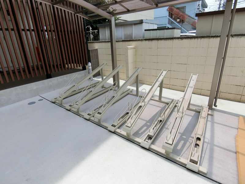 リブリ・プレゾンのその他