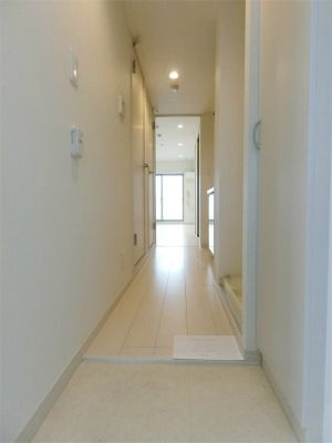 リブリ・プレゾンの玄関