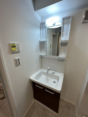 独立洗面台です