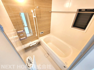 【浴室】 | 尼崎市稲葉荘４丁目中古戸建 | 新品の浴室ユニットバスです♪一日の疲れを癒してくれます！浴室乾燥機付きで、雨の日のお洗濯物も困りませんね！