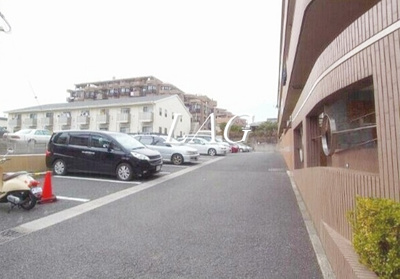 【駐車場】 | アレグリア芝山 | 駐車場です。