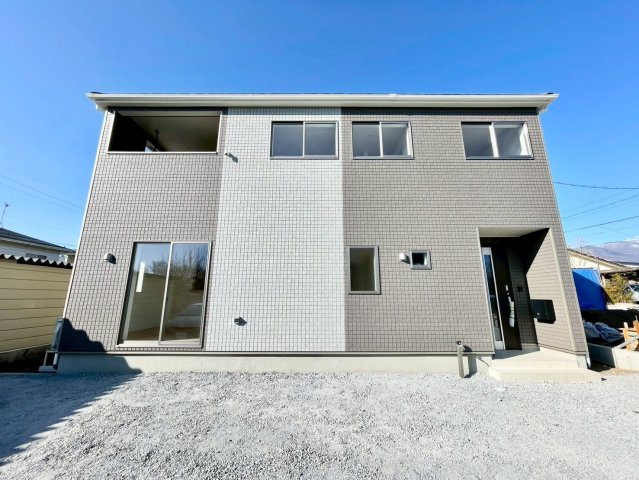 佐久北インターまで3分！耐震等級３！ご成約プレゼント対象物件！の外観
