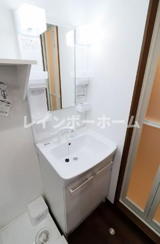 ライフタウン西新井の独立洗面台
