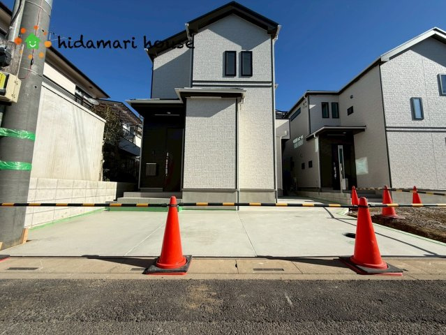 西区指扇235番　新築戸建　ハートフルタウンAの駐車場