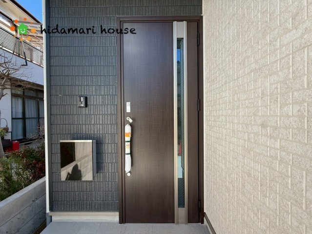 西区指扇235番　新築戸建　ハートフルタウンAの玄関