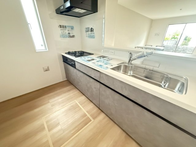 ★★うるま市豊原2期-3号棟（全3棟）のキッチン|お料理しやすいキッチンです