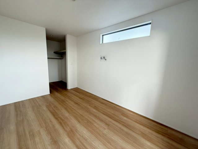 ★★うるま市豊原2期-3号棟（全3棟）の洋室|スタンダードな洋室です