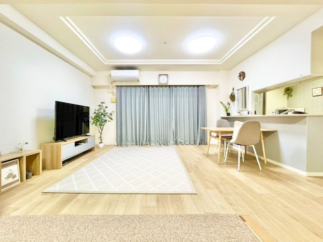 アルファステイツ加古川本町の居間・リビング|リビングダイニング