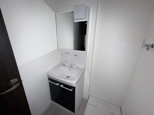 H and P緑地公園の独立洗面台