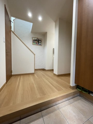 【玄関】 | 園山２丁目 | ただいまと叫びたくなるような玄関は毎日の行き帰りで使う空間。