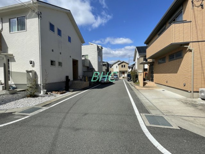 【前面道路含む現地写真】 | 園山２丁目