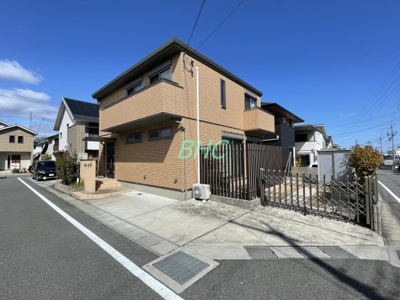 【外観】 | 園山２丁目 | クオリティが見事に調和した住空間は、住まうことの喜びを感じさせてくれます。