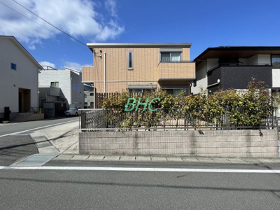 【外観】 | 園山２丁目 | 優雅なひと時をお過ごしいただける筈です。