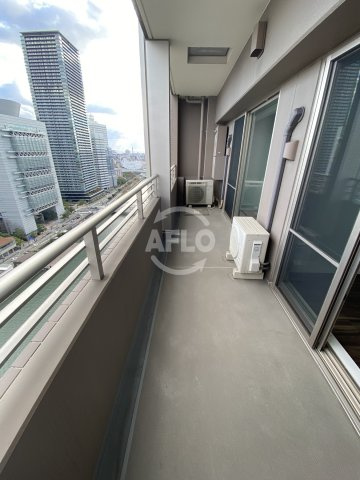 リバーサイドタワー中之島　福島小学校区のバルコニー|リバーサイドタワー中之島　バルコニー