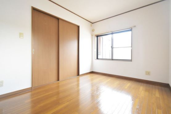 第2グリーンコーポ長門【キャッシュバック対象物件】の寝室|使い勝手のいい寝室です