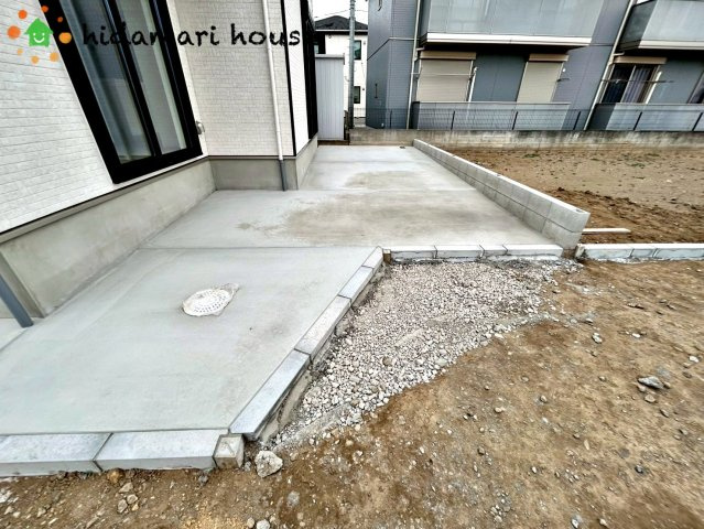 西区指扇235番　新築戸建　ハートフルタウンBの駐車場