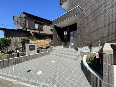 【エントランス】 | リブリ・Domaniふじみ | エントランスです