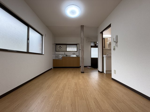 ハイツAwaの居間・リビング