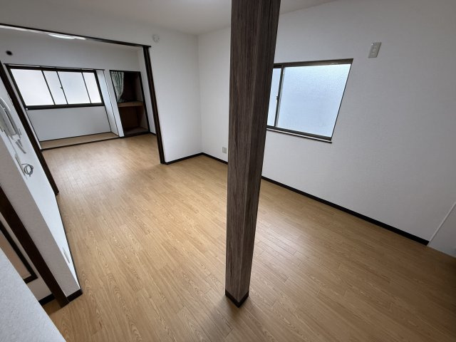 ハイツAwaの居間・リビング